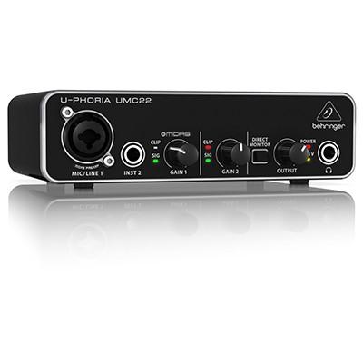 Behringer UMC 22