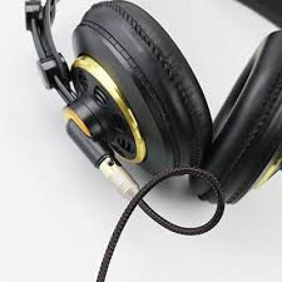 AKG K-92