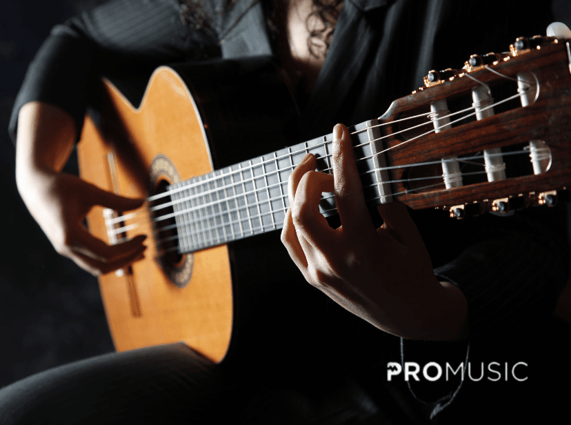 На что стоит обратить внимание при покупке классической гитары?