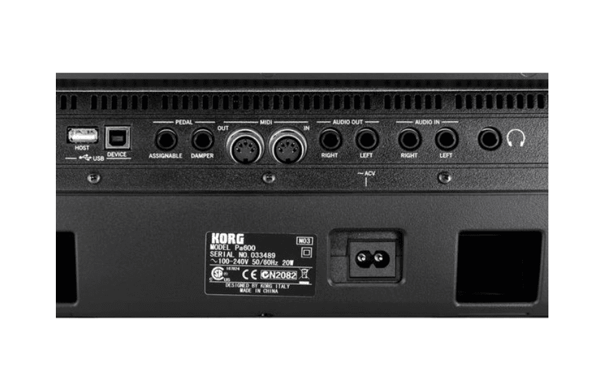 KORG PA600