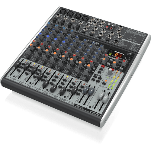 Behringer Xenyx X1622USB