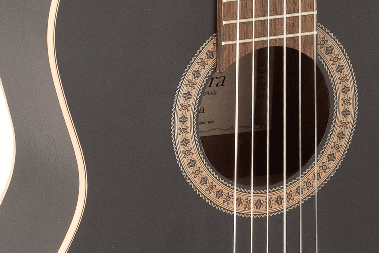 Admira Luna classical guitar